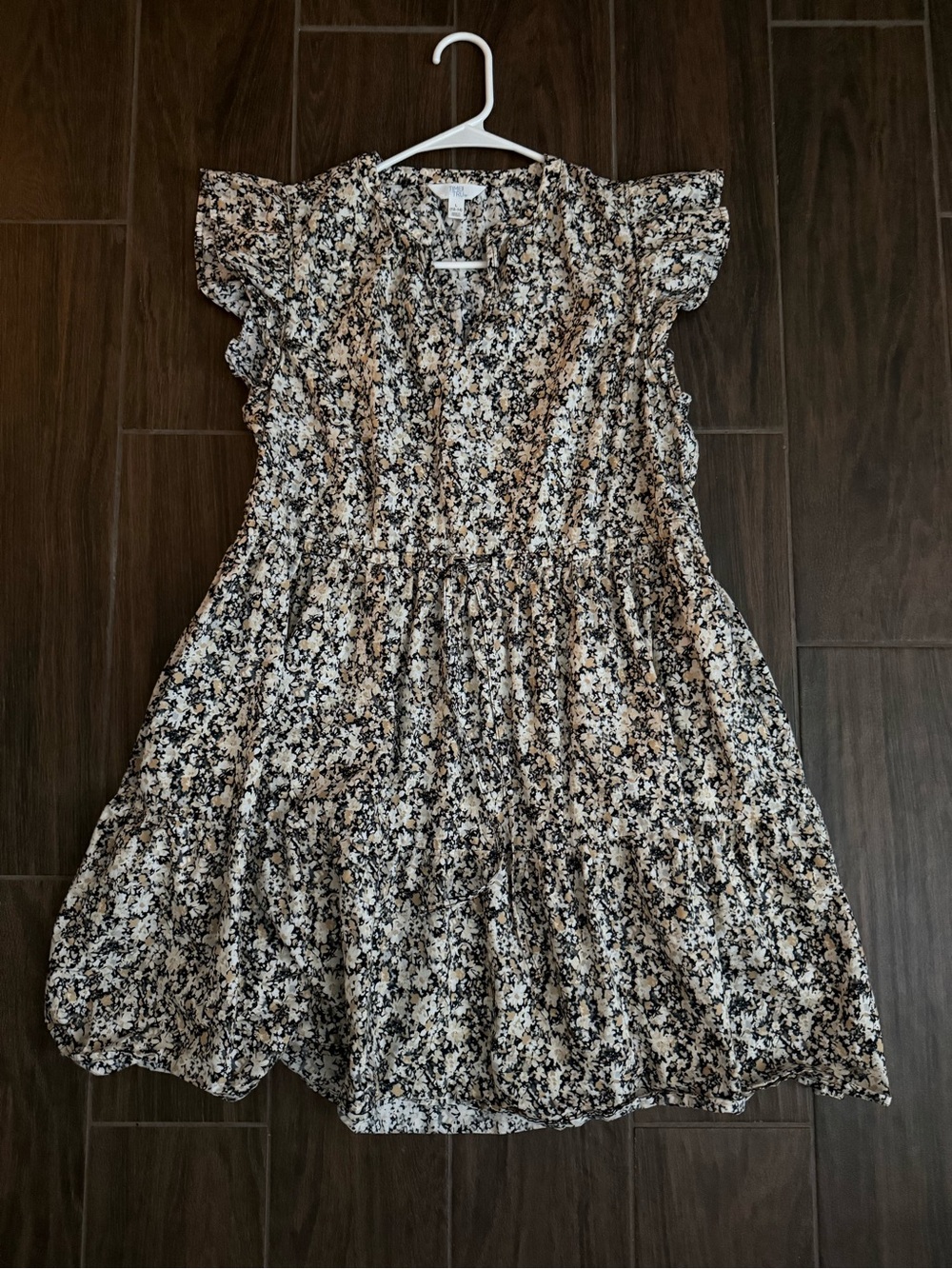 🦄Womens Floral Ruffle Sleeve Dress - Cream & Black